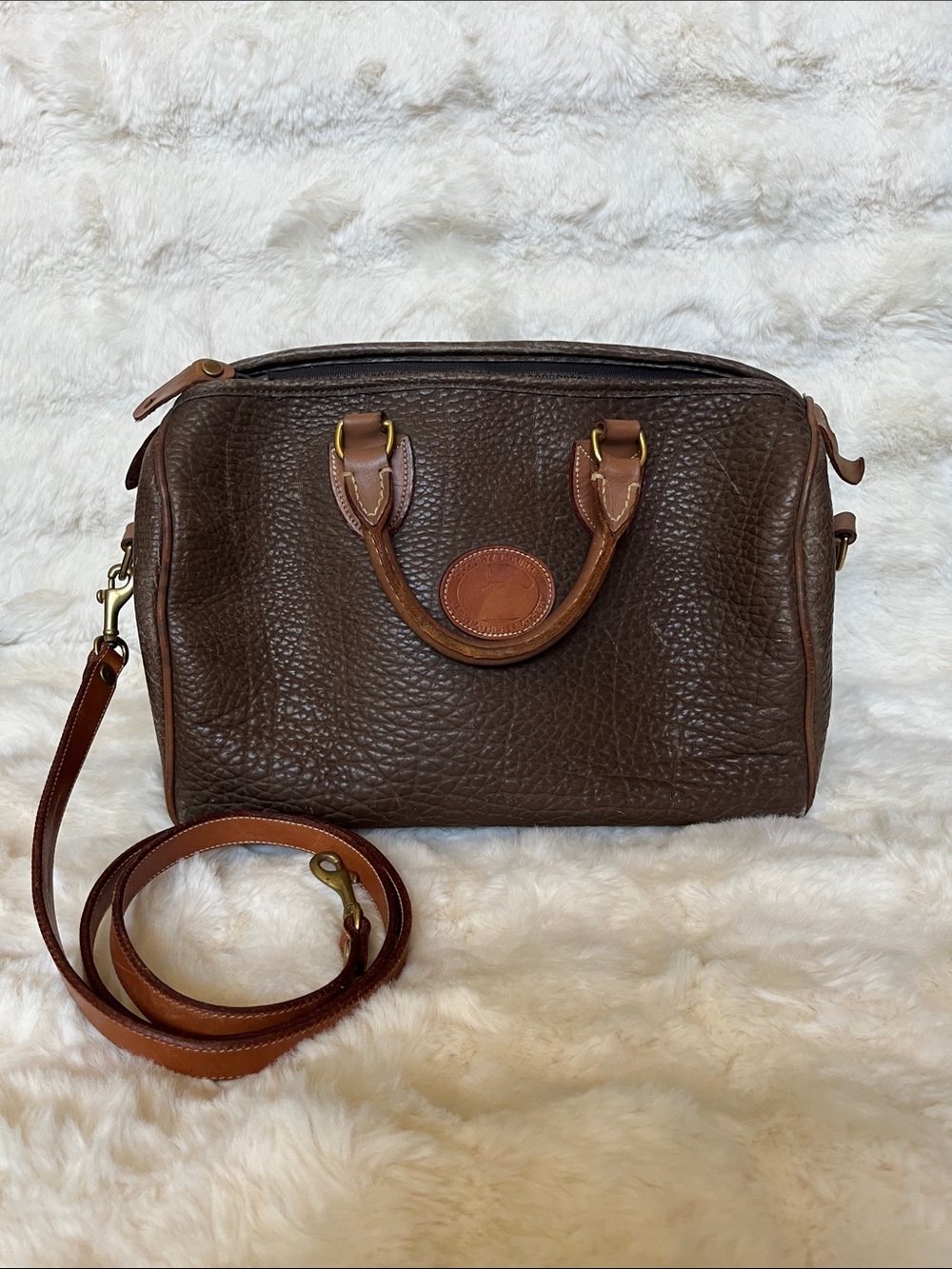 Vintage Dooney Bourke Classic Brown Leather Crossbody Satchel